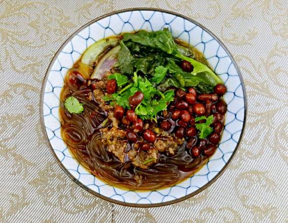 Sour and Spicy Beef Rice Noodle in Soup 酸辣牛肉粉